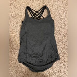 Lululemon top